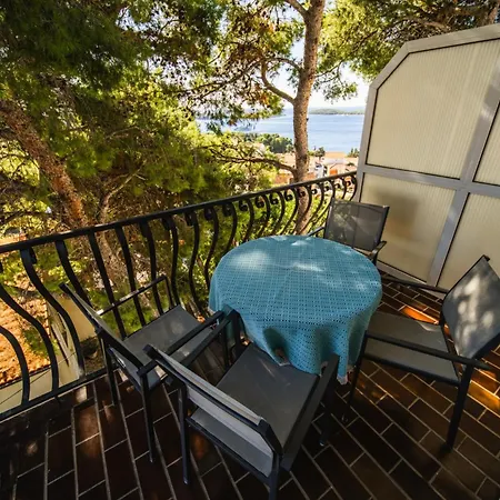Pensionat Anna In Hvar * Mittel-dalmatien 3*