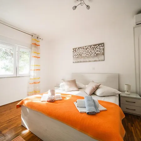 Konukevi Anna In Hvar * Mittel-dalmatien 3*